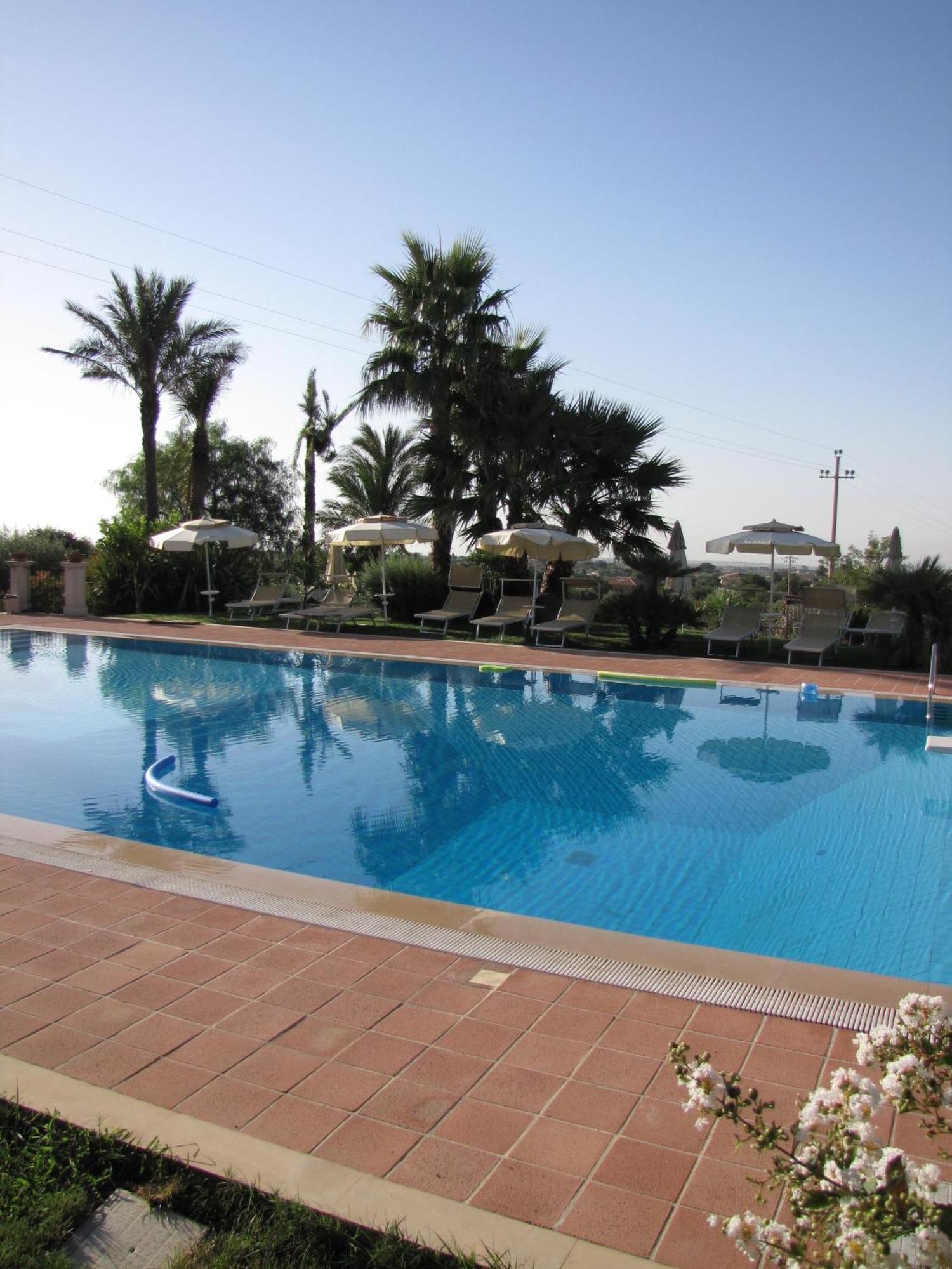Agriturismo Il Granaio Hotel & Spa 모디카 외부 사진